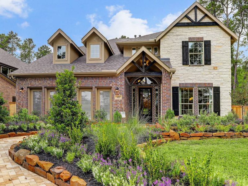 Exterior Photograph of Home in River's Edge